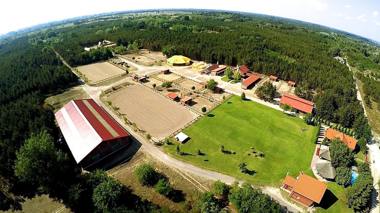El Bronco Working Ranch Izsák Eksteriør bilde